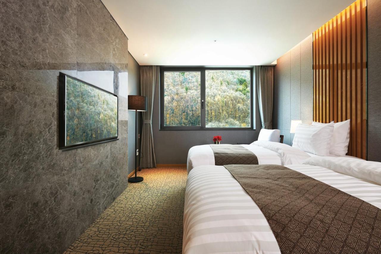 Jeongseon Intoraon Hotel Экстерьер фото