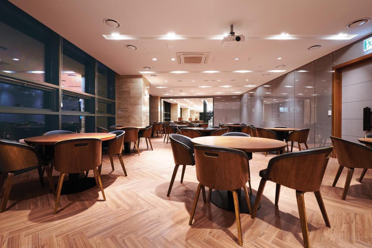 Jeongseon Intoraon Hotel Экстерьер фото