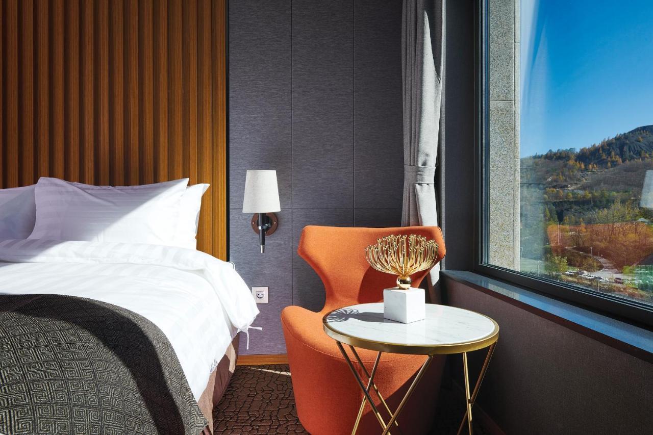 Jeongseon Intoraon Hotel Экстерьер фото