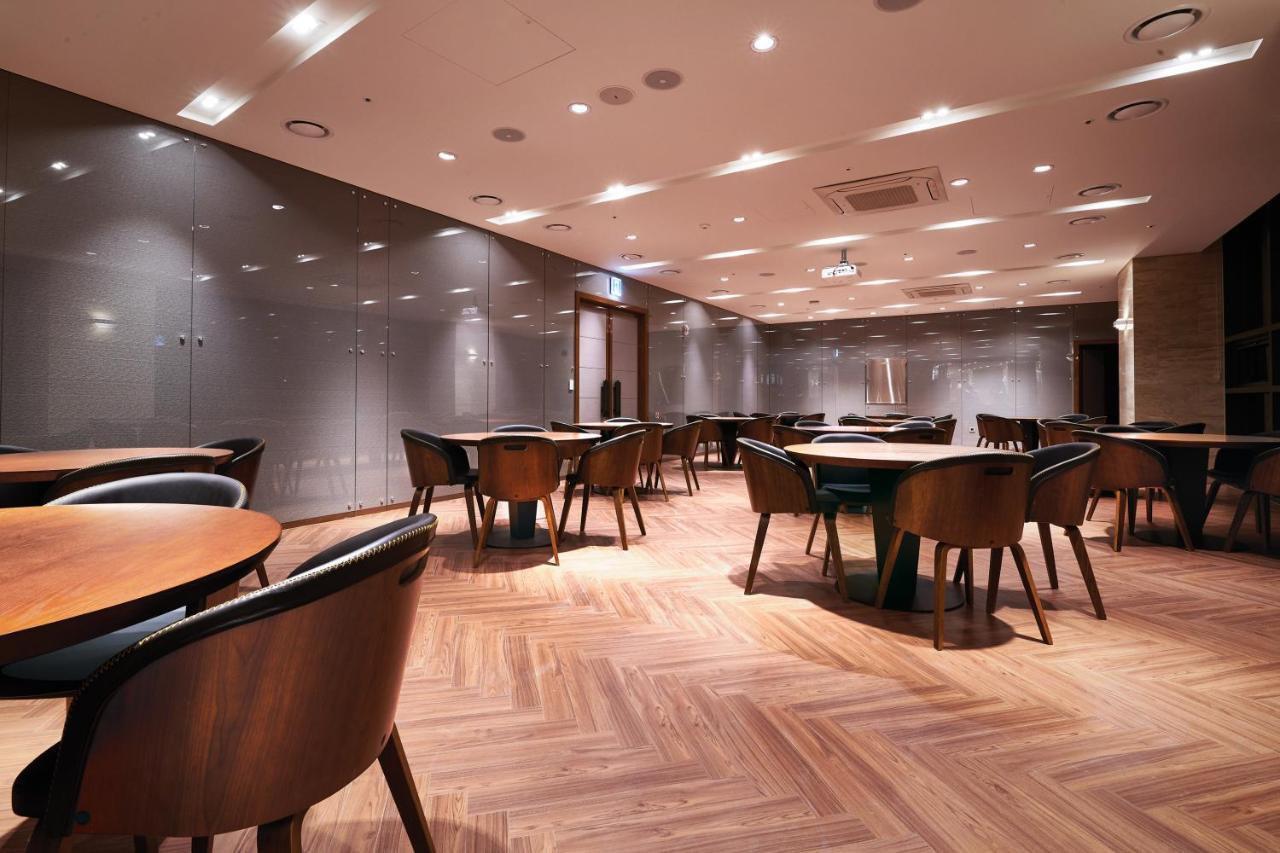 Jeongseon Intoraon Hotel Экстерьер фото