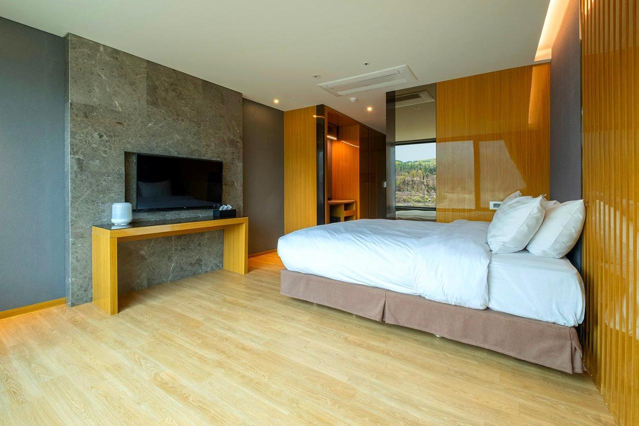 Jeongseon Intoraon Hotel Экстерьер фото