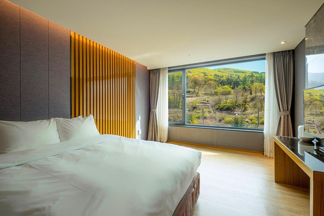 Jeongseon Intoraon Hotel Экстерьер фото